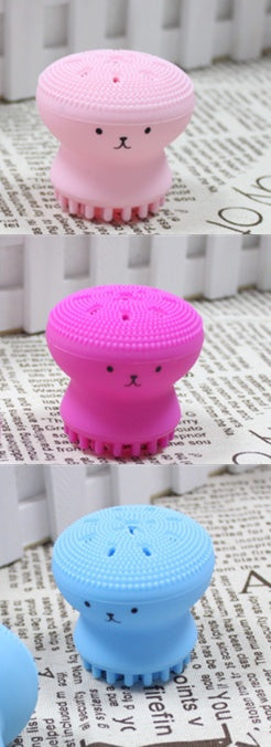 Cute Silicone Cleansing and Exfoliating Face Brush – Soft Gentle Silicone Facial Cleanser Tool for Deep Pore Cleaning & Skin Care Routine